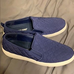 NWOT Skechers Street Air Cooled Memory Foam Shoes
